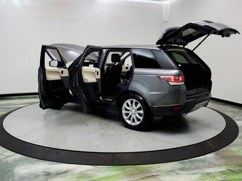 Used 2016 Land Rover Range Rover Sport HSE image 12