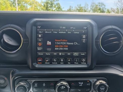 Used 2023 Jeep Wrangler Unlimited Sahara AWD/4WD image 24