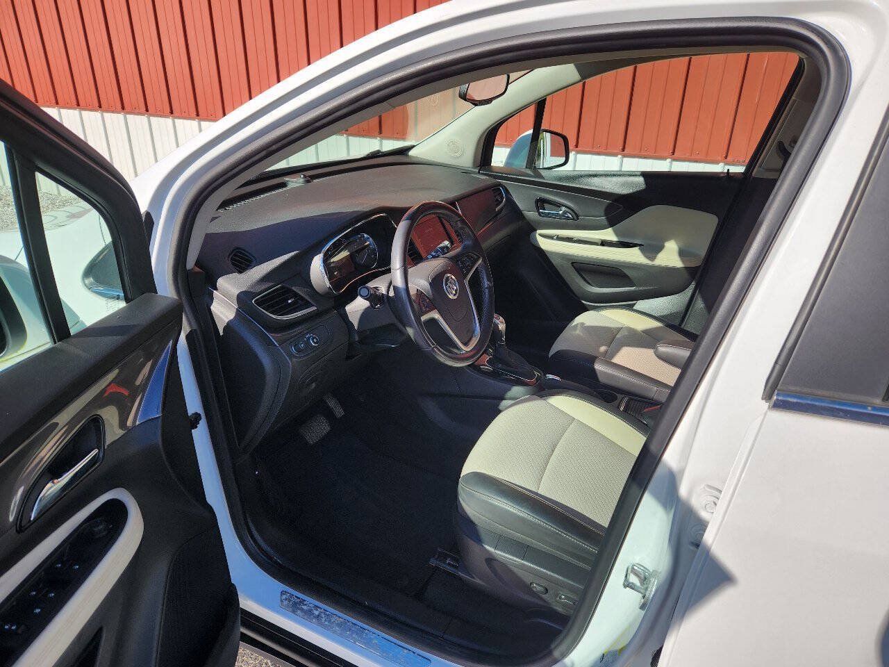 Used 2022 Buick Encore Preferred w/ Safety Package AWD/4WD image 11