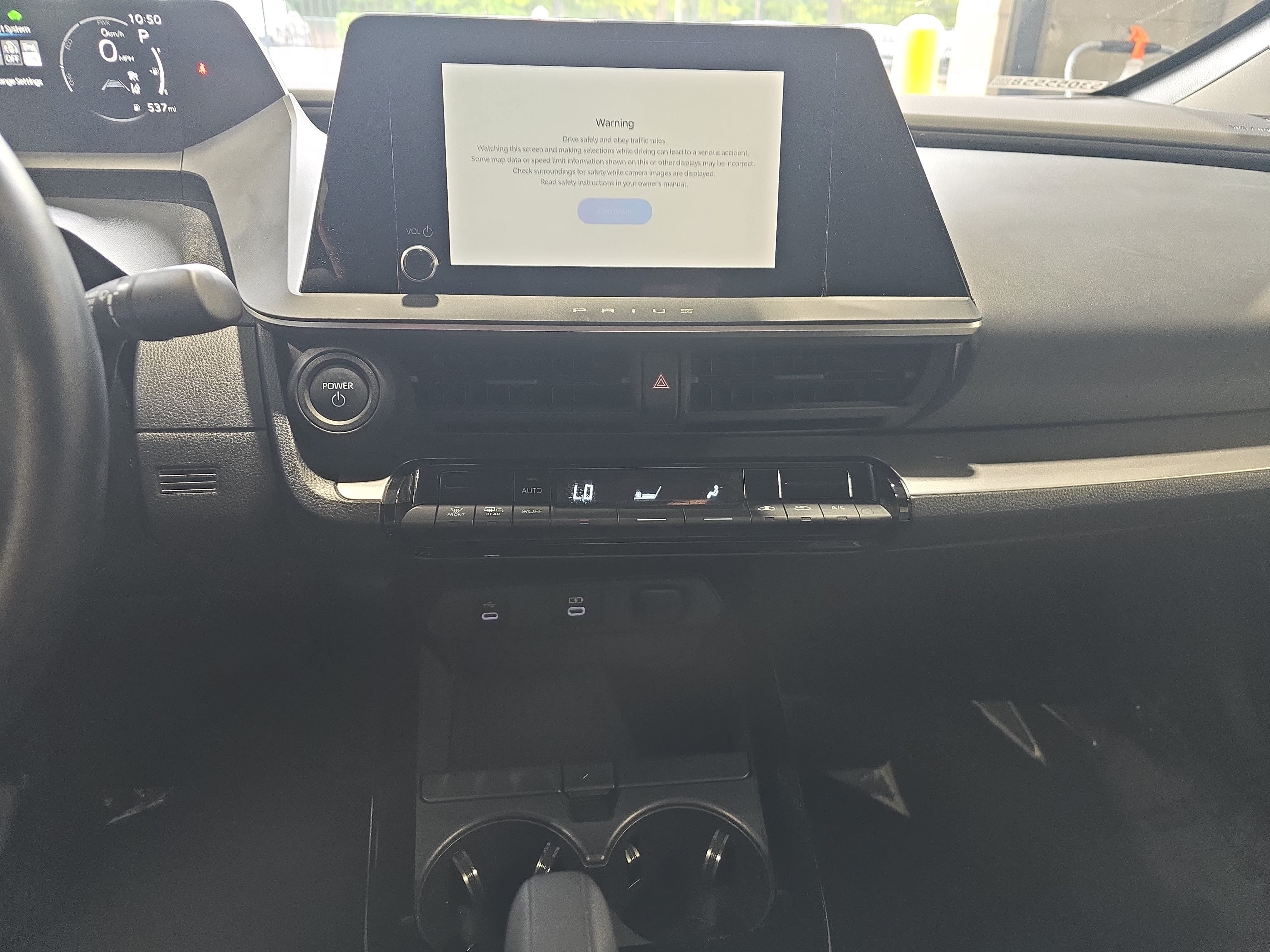 Used 2025 Toyota Prius LE FWD image 19