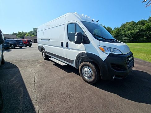 New 2025 RAM ProMaster 3500 w/ Convenience Group image 3