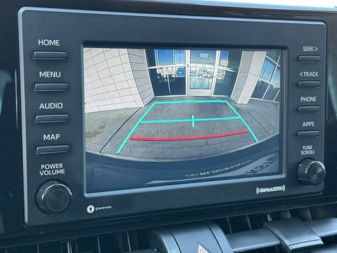 Used 2021 Toyota RAV4 LE image 19