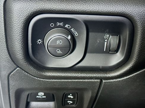 Used 2023 RAM 1500 Big Horn image 17