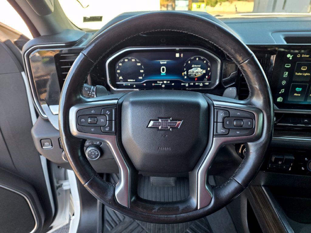 Used 2023 Chevrolet Silverado 1500 RST w/ Z71 Off-Road Package AWD/4WD image 18