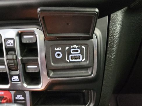 Used 2021 Jeep Gladiator Mojave w/ Trailer Tow Package AWD/4WD image 22