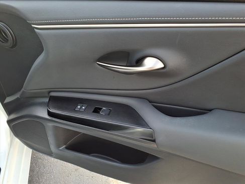 Certified 2023 Lexus ES 350 w/ Premium Package image 7