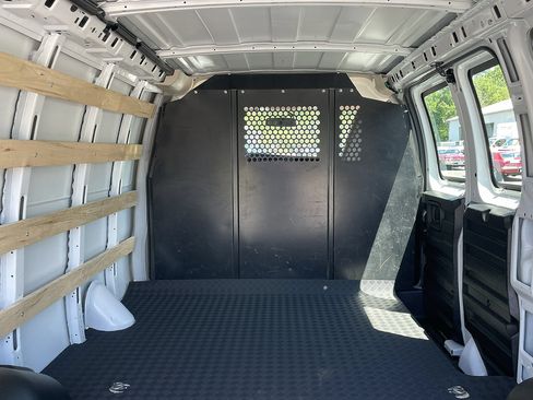 Used 2025 GMC Savana 2500 w/ Driver Convenience Package RWD image 19