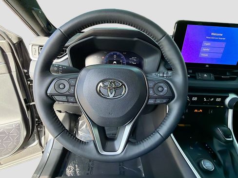 Used 2025 Toyota RAV4 XSE w/ Advanced Technology Package image 38