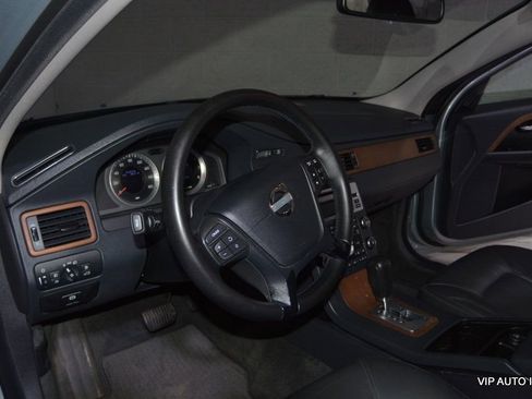 Used 2010 Volvo XC70 3.2 image 11