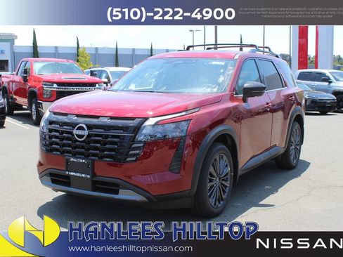 New 2026 Nissan Pathfinder SL w/ SL Premium Package AWD/4WD image 3