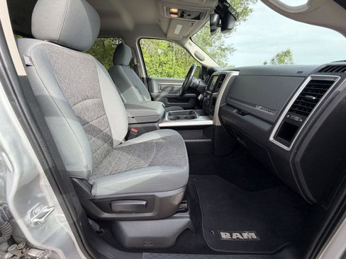 Used 2018 RAM 1500 Big Horn AWD/4WD image 30