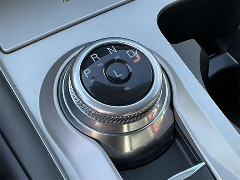 Certified 2022 Ford Explorer XLT image 37