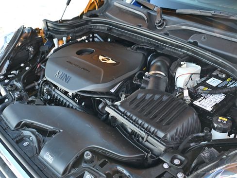 Used 2018 MINI Cooper Convertible image 35