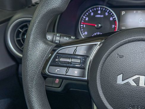 Used 2023 Kia Forte LXS image 28