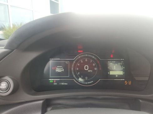 Used 2025 Toyota GR86 Premium w/ ALL Weather Mat Package (TMS) image 7