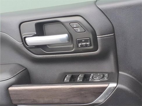 Used 2022 Chevrolet Silverado 3500 LTZ image 15