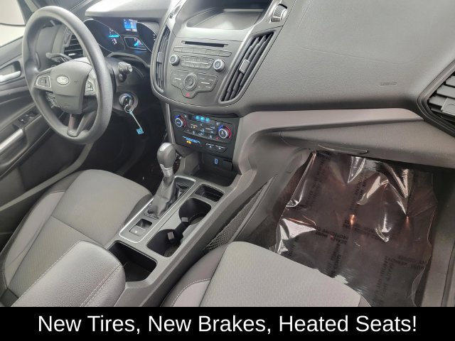 Used 2017 Ford Escape SE w/ SE Cold Weather Package FWD image 18
