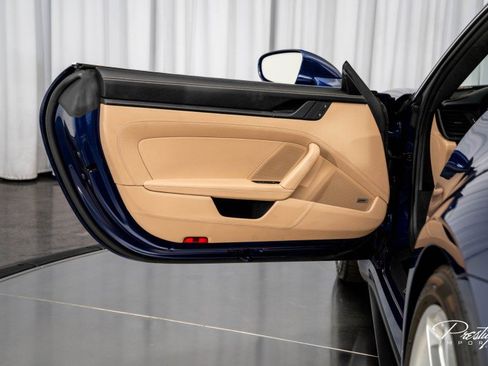 Used 2022 Porsche 911 GT3 image 18