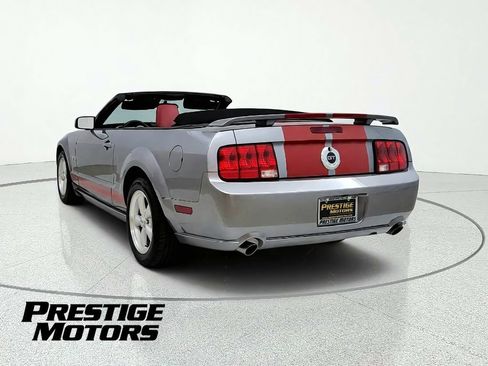 Used 2007 Ford Mustang GT RWD image 6