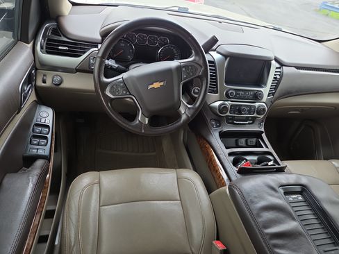 Used 2015 Chevrolet Tahoe LTZ RWD image 12