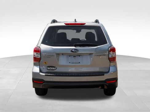 Used 2016 Subaru Forester 2.5i Premium AWD/4WD image 5