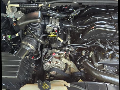 Used 2009 Ford Explorer Eddie Bauer RWD image 17