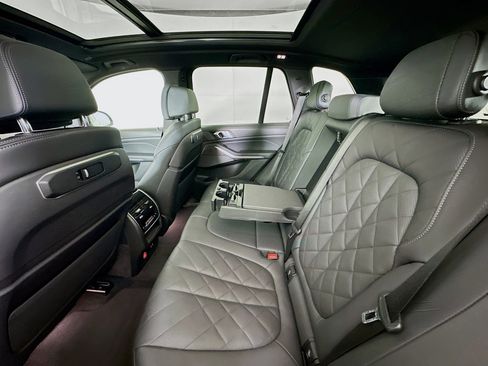 Used 2024 BMW X5 sDrive40i image 29