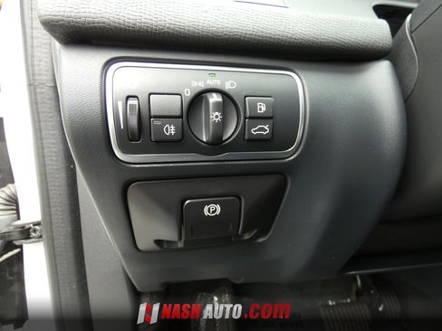 Used 2017 Volvo XC60 T5 Inscription w/ Preferred Option Package FWD image 68