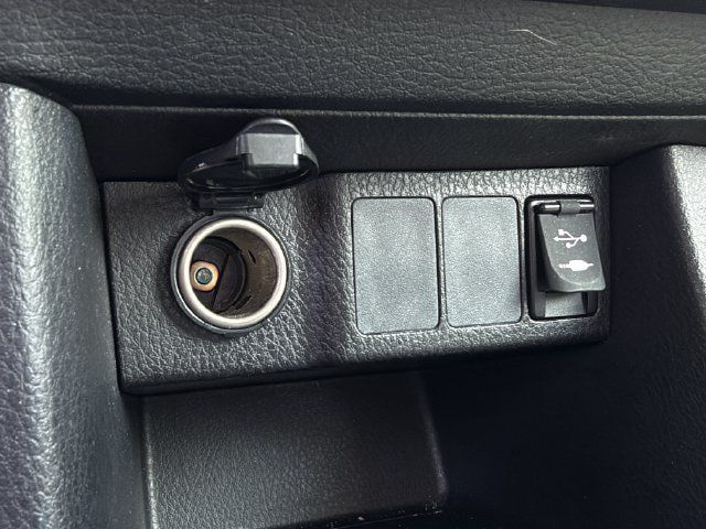 Used 2016 Toyota Corolla LE FWD image 19