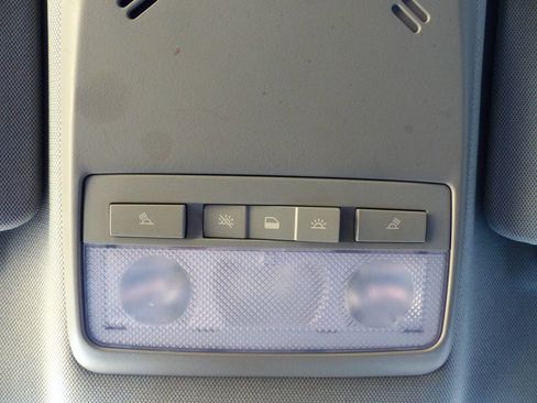 Used 2019 Chevrolet Trax LS image 32