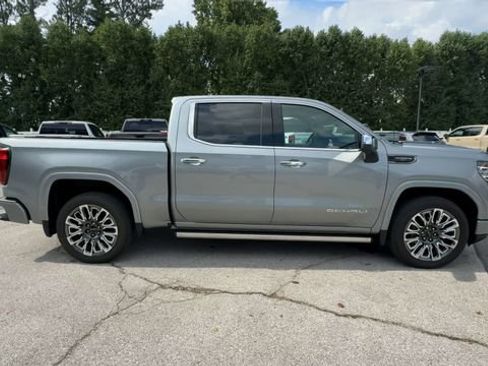 Used 2025 GMC Sierra 1500 Denali Ultimate AWD/4WD image 9