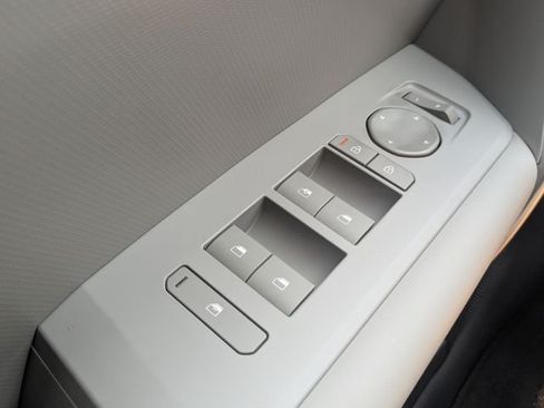 New 2027 Kia Seltos S FWD image 23