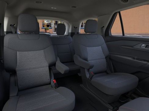 New 2026 Ford Explorer Active RWD image 11