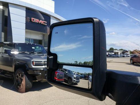 Used 2022 Chevrolet Silverado 3500 High Country AWD/4WD image 27