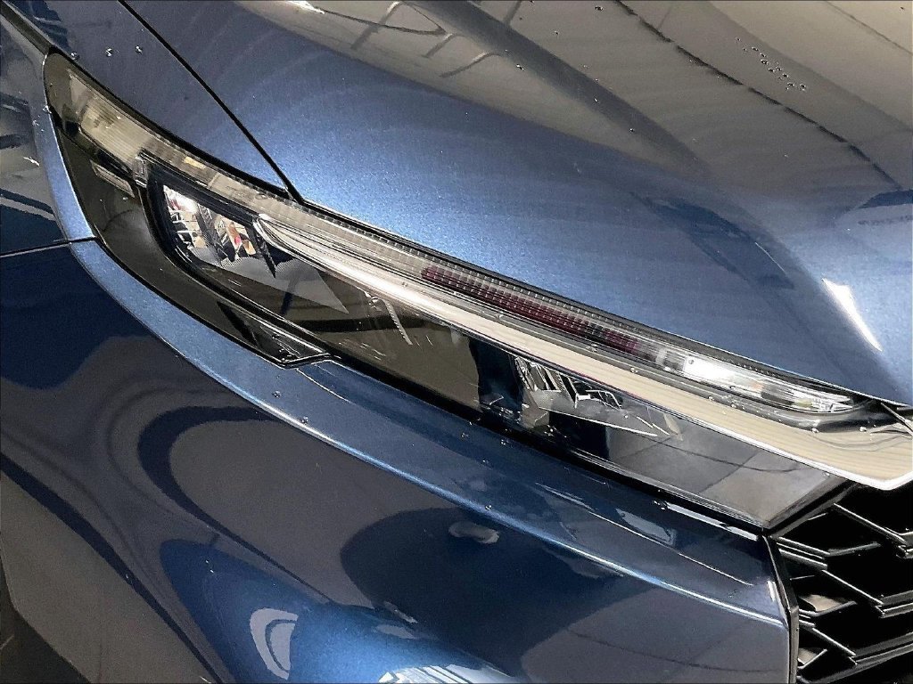 Used 2025 Honda CR-V LX image 31