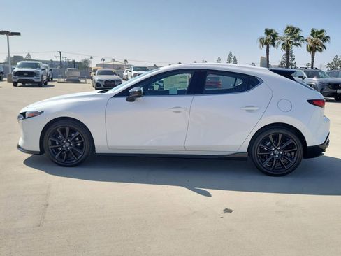 New 2026 MAZDA MAZDA3 Hatchback w/ Appearance Package image 25