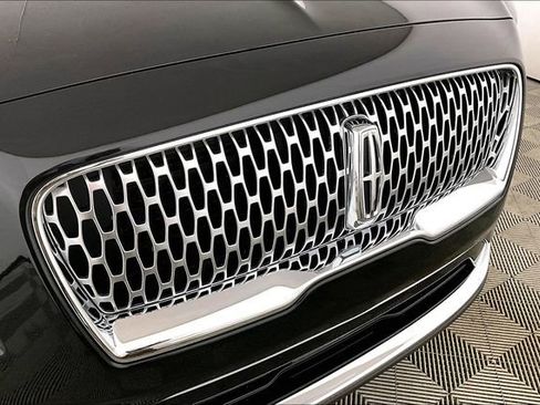 Used 2023 Lincoln Nautilus Reserve image 30