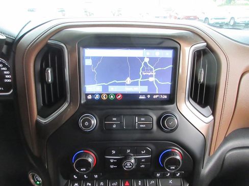 Used 2019 Chevrolet Silverado 1500 High Country w/ Technology Package AWD/4WD image 40