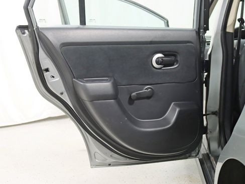 Used 2011 Nissan Versa 1.8 S FWD image 25