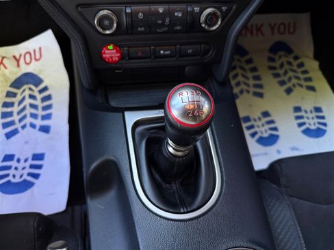 Used 2018 Ford Mustang Shelby GT350 image 44