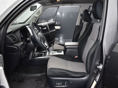 Used 2017 Toyota 4Runner SR5 image 23