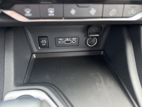 New 2025 Nissan Sentra SV image 19