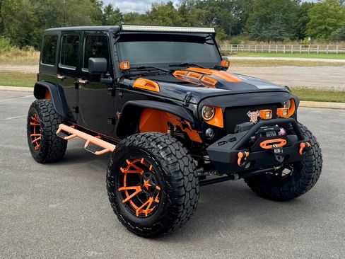 Used 2018 Jeep Wrangler Unlimited Sport S image 1