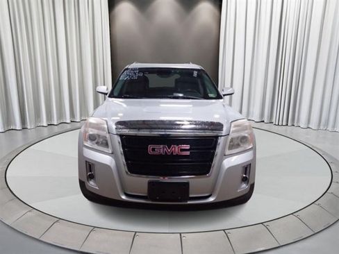 Used 2013 GMC Terrain SLE w/ Convenience Package FWD image 2