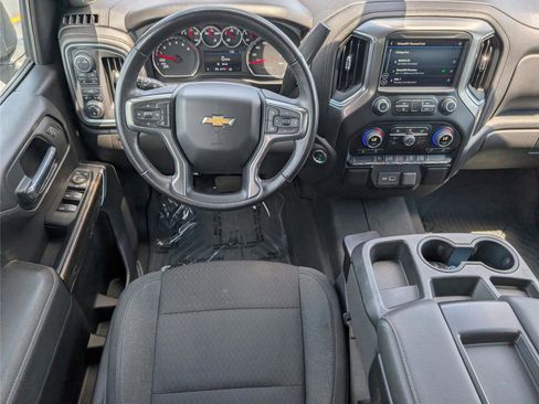 Used 2022 Chevrolet Silverado 1500 LT w/ Z71 Off-Road Package AWD/4WD image 16