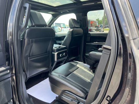 Used 2021 Ford Expedition XLT AWD/4WD image 43