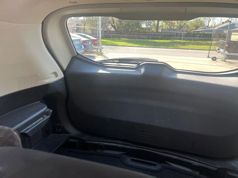 Used 2020 Nissan Rogue SV FWD image 12
