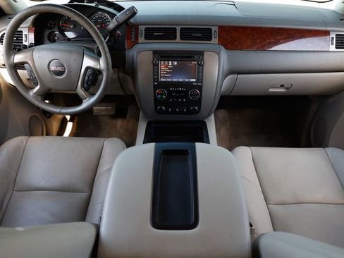 Used 2013 GMC Yukon SLT image 2