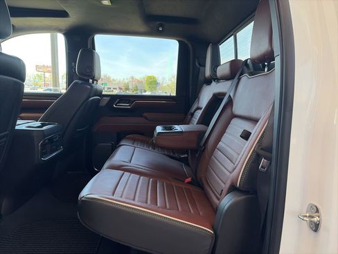 Used 2024 GMC Sierra 2500 Denali Ultimate image 23