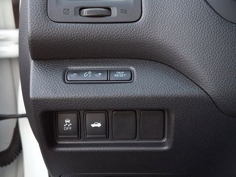 Used 2014 Nissan Altima 2.5 SV image 26